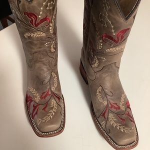 Women boots